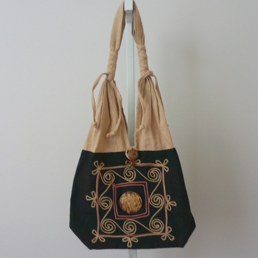 Tribal Boho Beachy Relaxed Lagenlook Elephant Tote Bag Black Tan OS